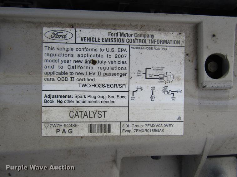 image for item DD3748 2007 Ford Taurus