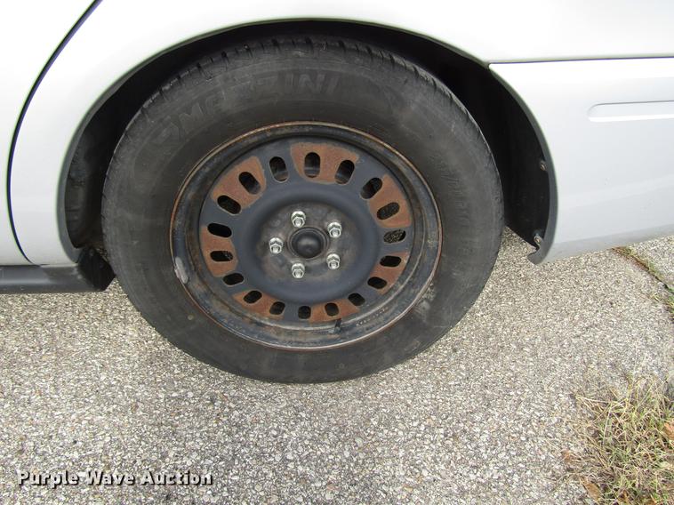 image for item DD3748 2007 Ford Taurus