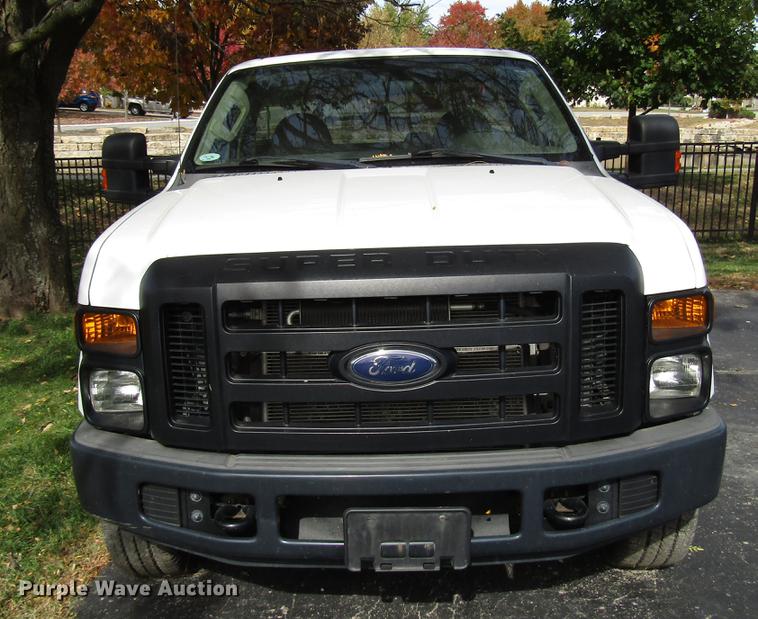 image for item DD3766 2008 Ford F350 Super Duty utility bed pickup truck