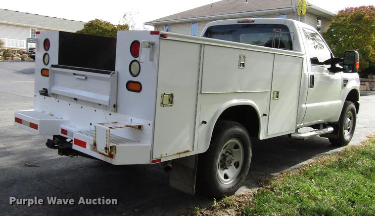 image for item DD3766 2008 Ford F350 Super Duty utility bed pickup truck