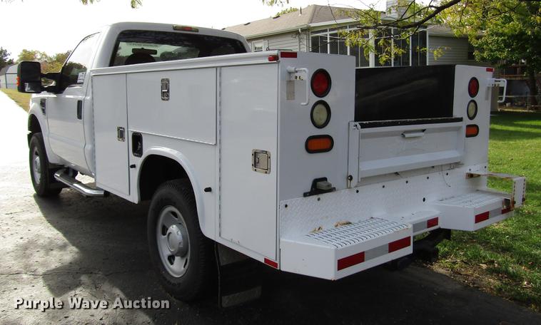 image for item DD3766 2008 Ford F350 Super Duty utility bed pickup truck