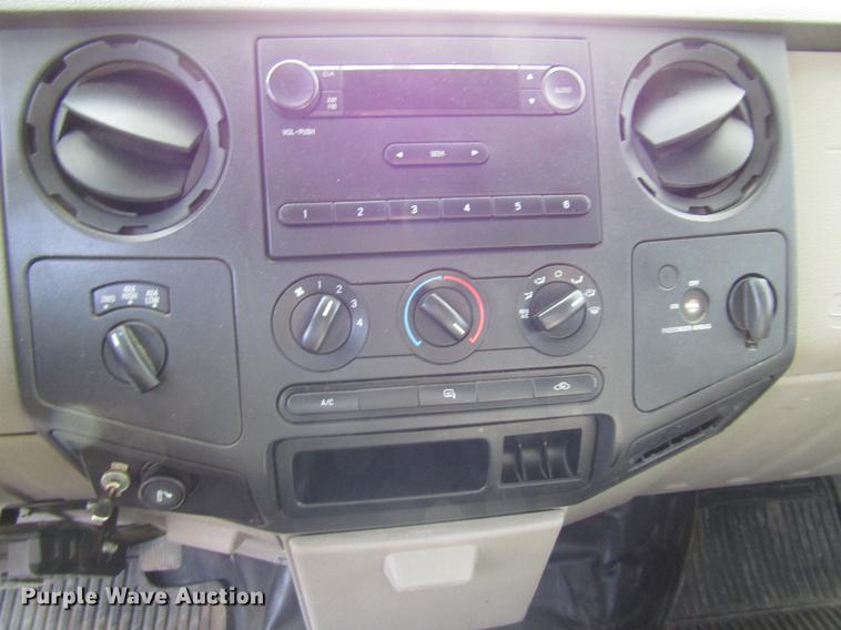 image for item DD3766 2008 Ford F350 Super Duty utility bed pickup truck