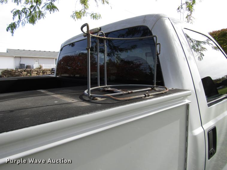 image for item DD3766 2008 Ford F350 Super Duty utility bed pickup truck