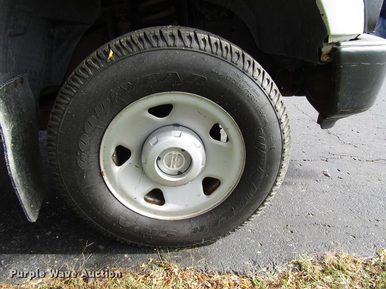 image for item DD3766 2008 Ford F350 Super Duty utility bed pickup truck