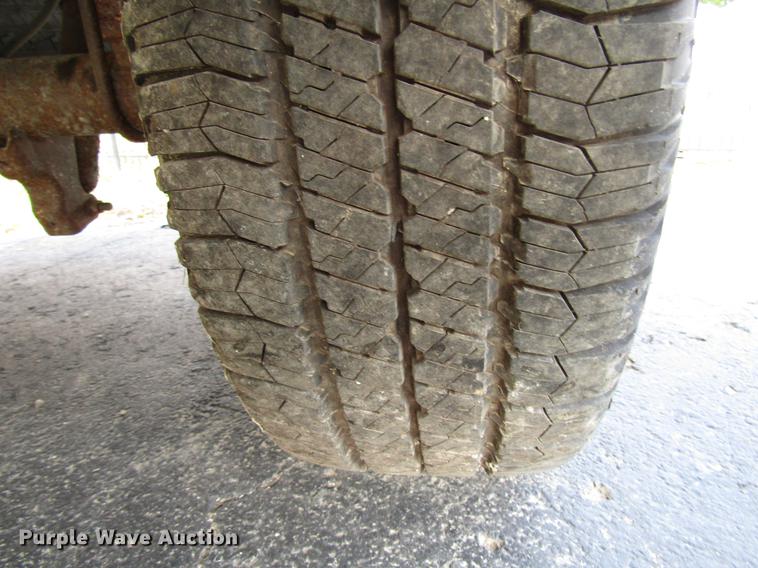 image for item DD3766 2008 Ford F350 Super Duty utility bed pickup truck