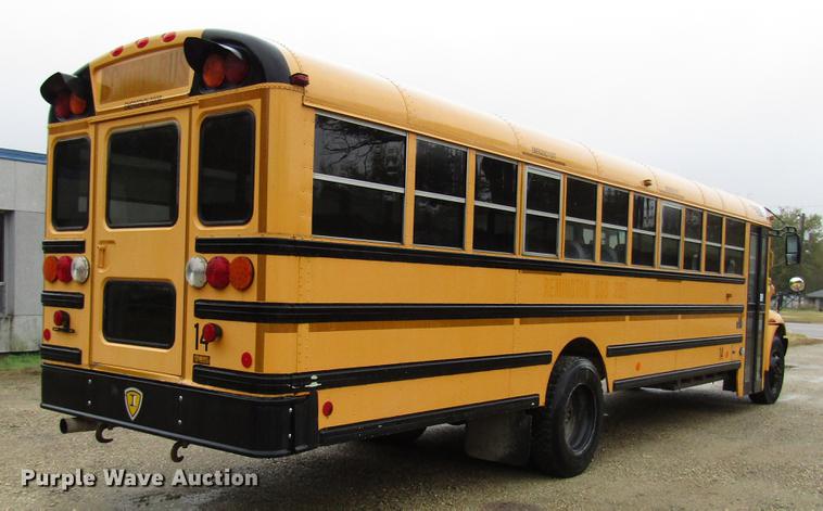 image for item DD3771 2007 International CE300 school bus