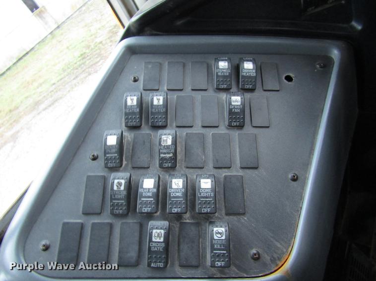 image for item DD3771 2007 International CE300 school bus