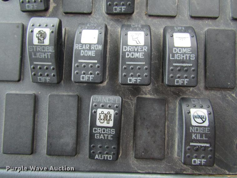 image for item DD3771 2007 International CE300 school bus