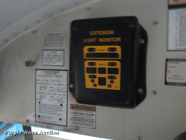 image for item DD3771 2007 International CE300 school bus