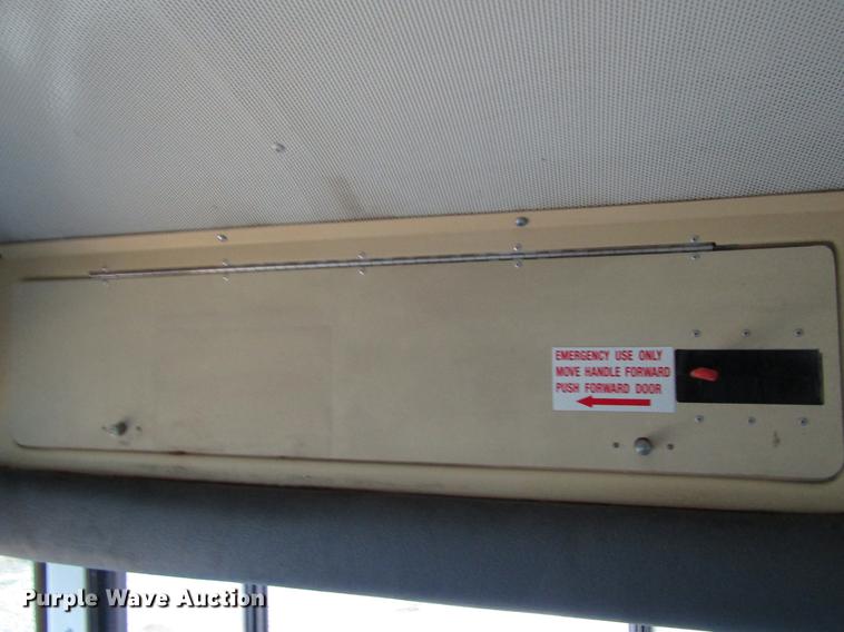 image for item DD3771 2007 International CE300 school bus