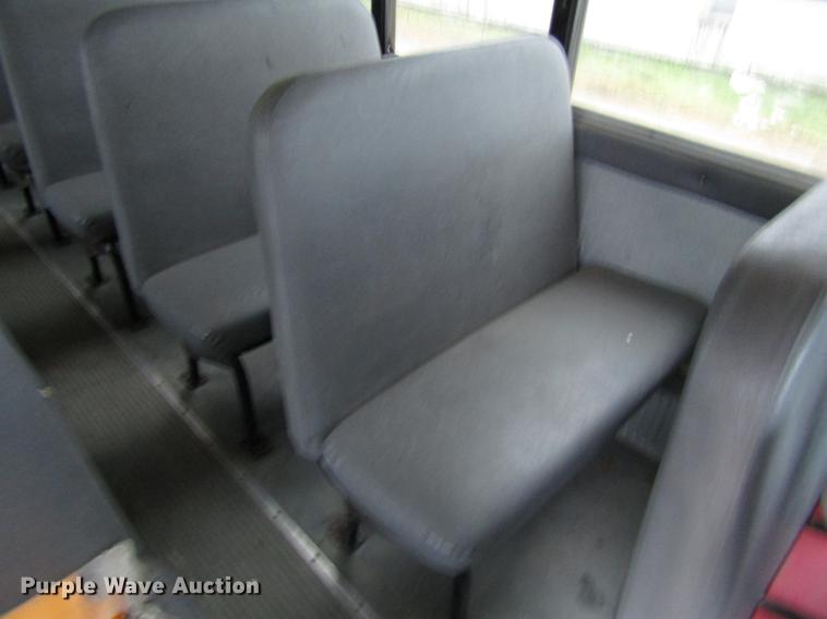 image for item DD3771 2007 International CE300 school bus