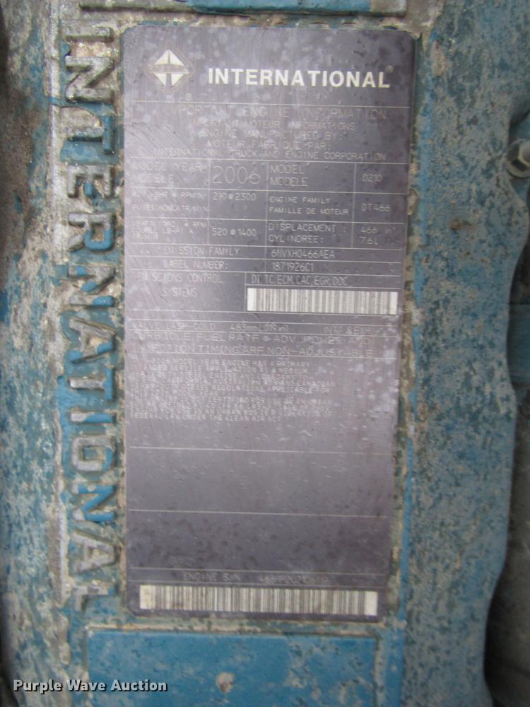 image for item DD3771 2007 International CE300 school bus