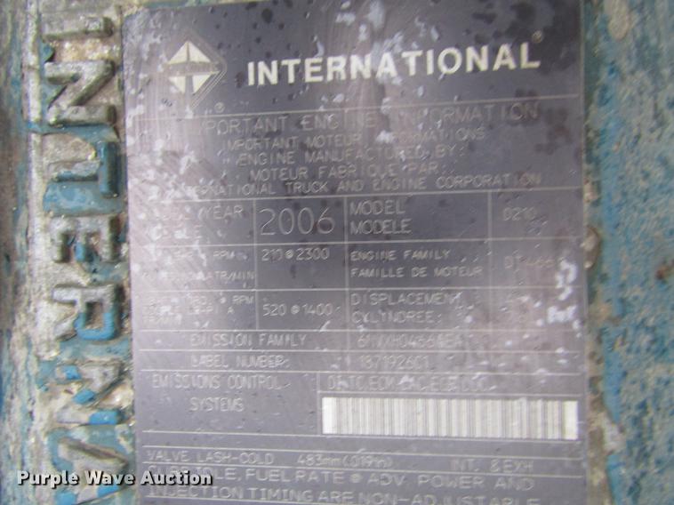 image for item DD3771 2007 International CE300 school bus