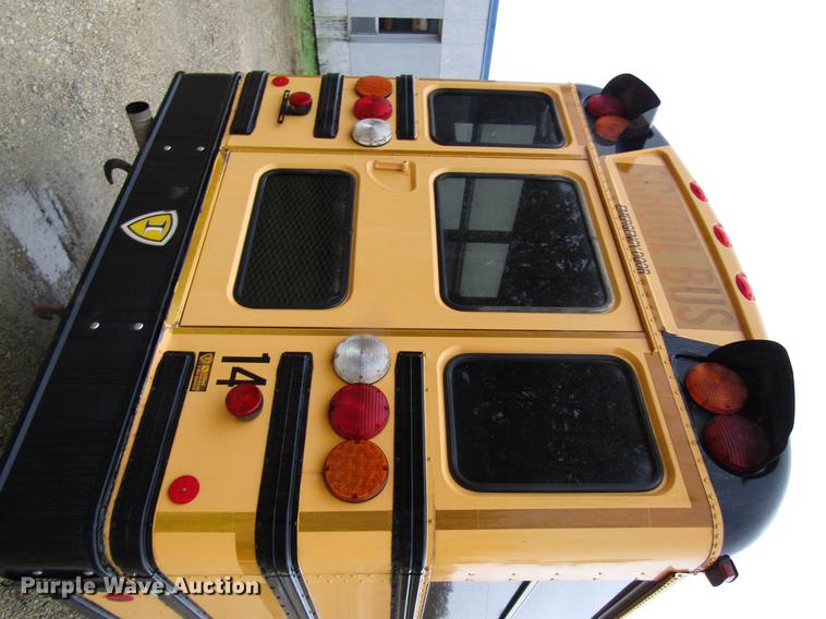 image for item DD3771 2007 International CE300 school bus