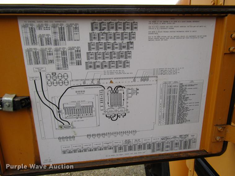 image for item DD3771 2007 International CE300 school bus