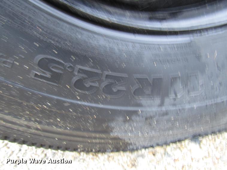 image for item DD3771 2007 International CE300 school bus