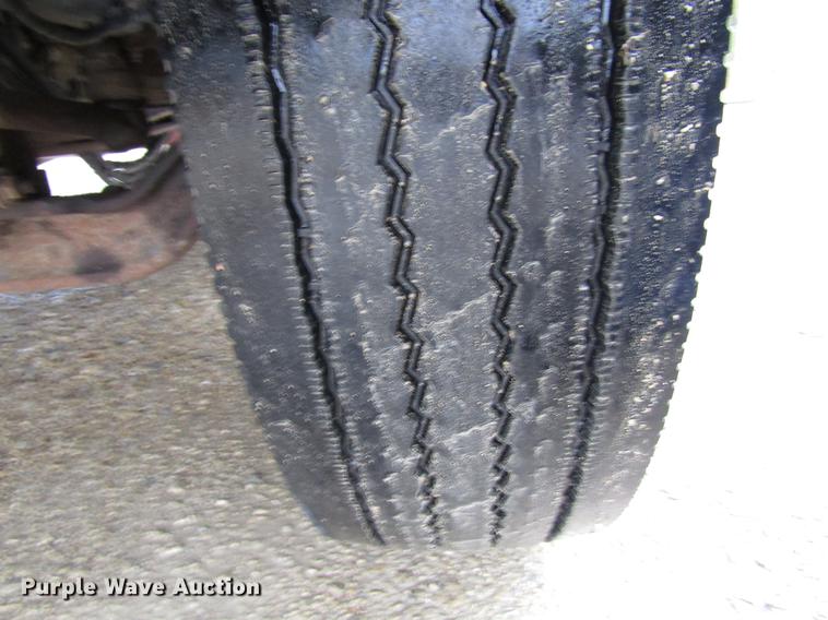 image for item DD3771 2007 International CE300 school bus