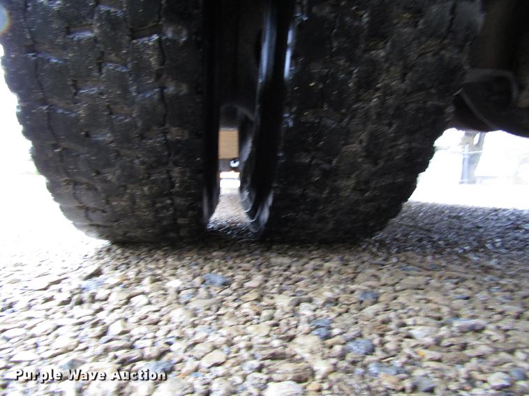 image for item DD3771 2007 International CE300 school bus