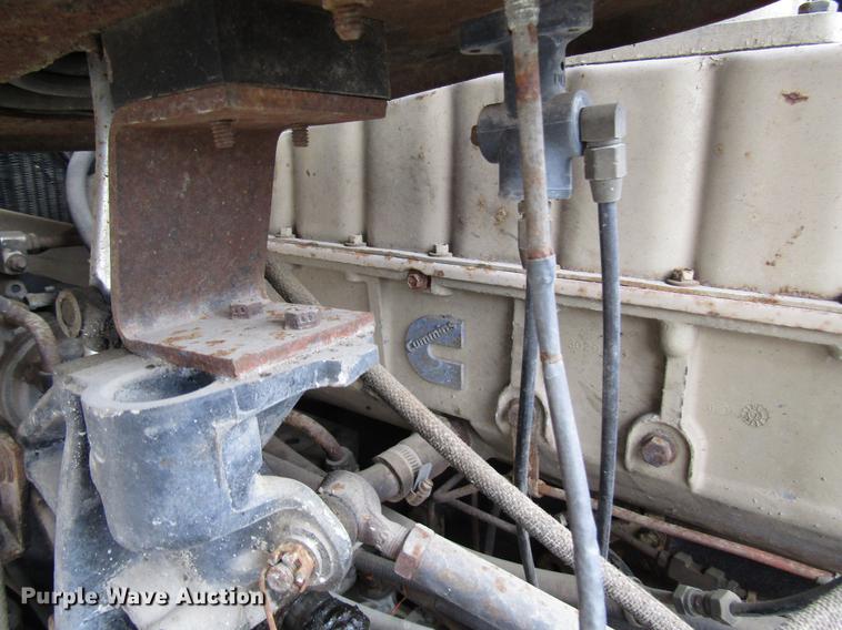 image for item DD3782 1985 Ford CL9000 semi truck