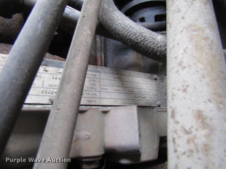 image for item DD3782 1985 Ford CL9000 semi truck