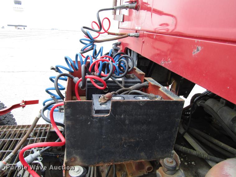 image for item DD3782 1985 Ford CL9000 semi truck