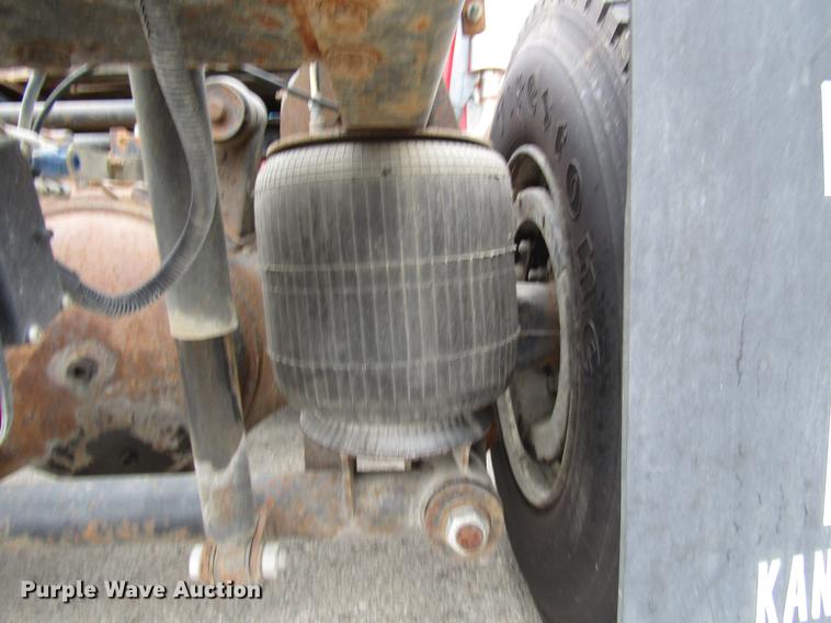 image for item DD3782 1985 Ford CL9000 semi truck