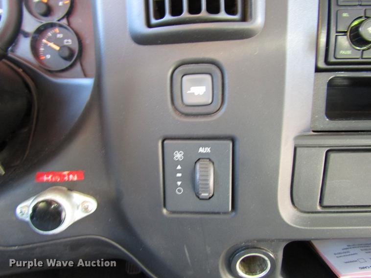 image for item DD3799 2003 Chevrolet Express 3500 school bus