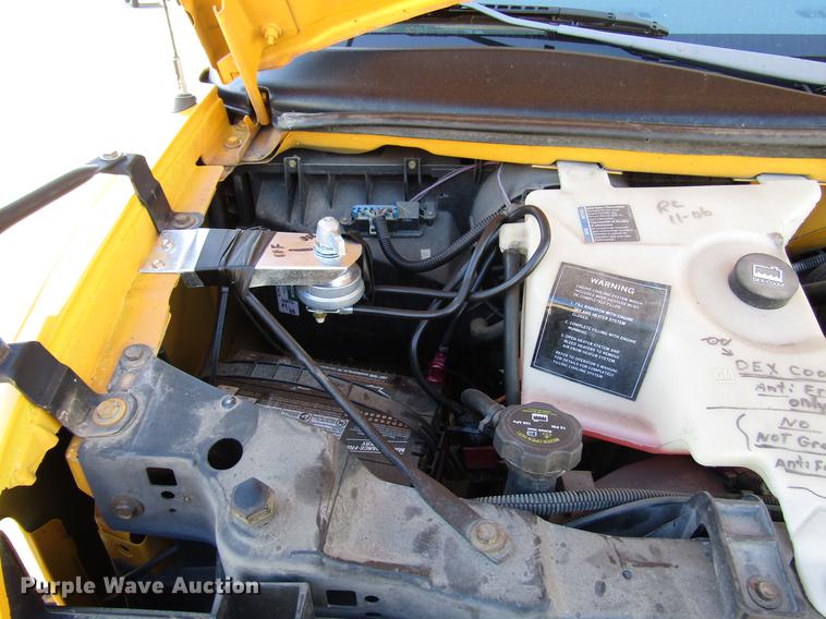 image for item DD3799 2003 Chevrolet Express 3500 school bus