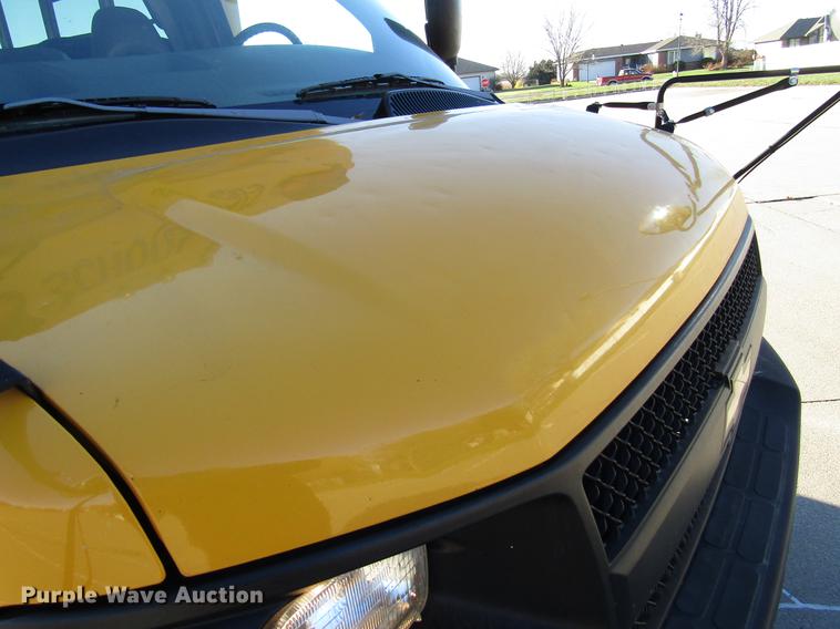 image for item DD3799 2003 Chevrolet Express 3500 school bus