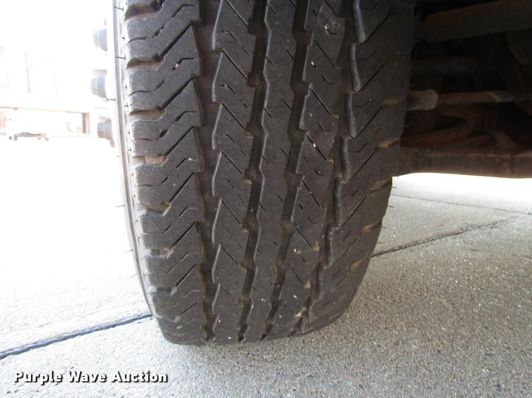 image for item DD3799 2003 Chevrolet Express 3500 school bus