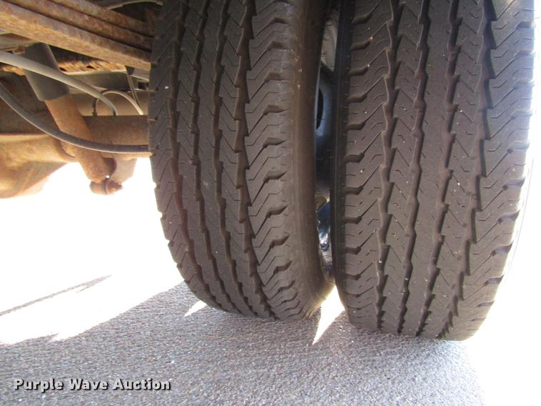 image for item DD3799 2003 Chevrolet Express 3500 school bus