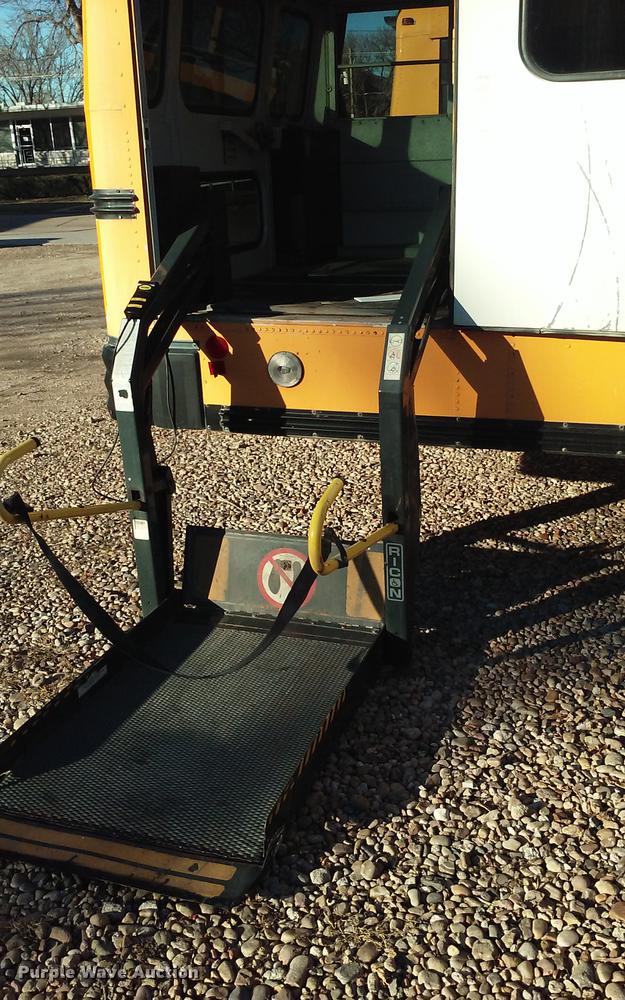 image for item DD3800 2001 Blue Bird TC2000 school bus