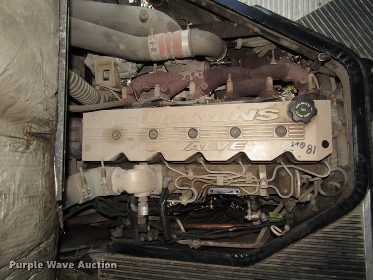 image for item DD3800 2001 Blue Bird TC2000 school bus