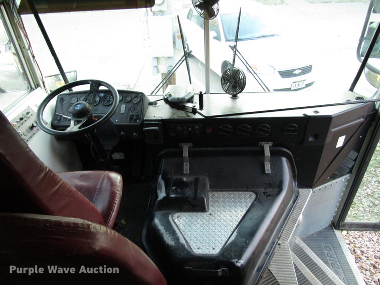 image for item DD3800 2001 Blue Bird TC2000 school bus