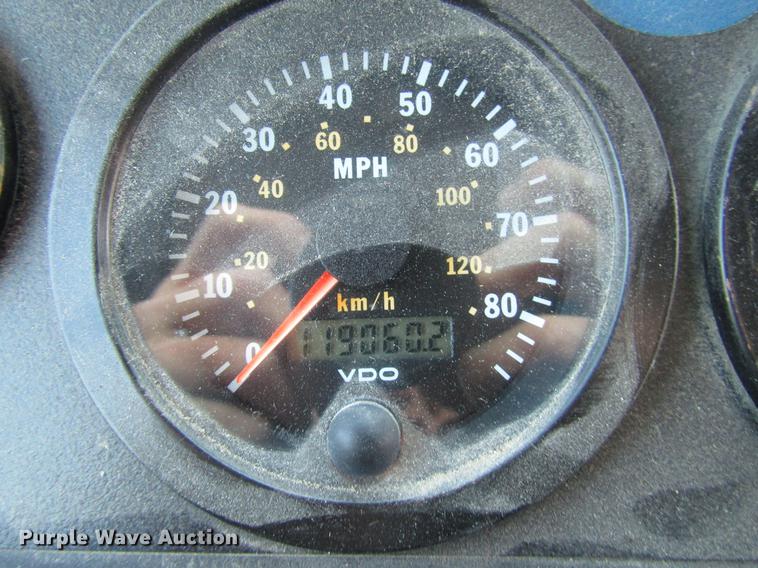 image for item DD3800 2001 Blue Bird TC2000 school bus