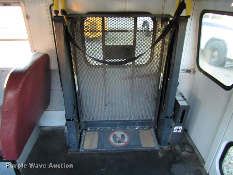 image for item DD3800 2001 Blue Bird TC2000 school bus