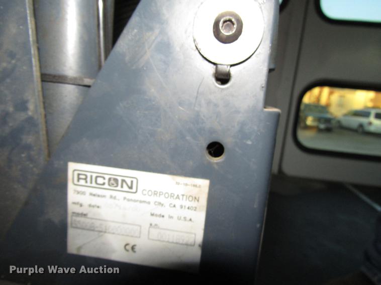 image for item DD3800 2001 Blue Bird TC2000 school bus