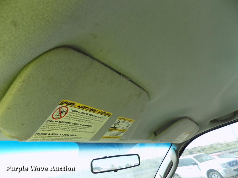 image for item DD5890 2006 Ford F250 Super Duty XL pickup truck