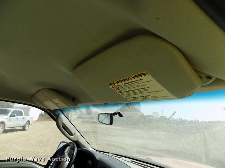 image for item DD5890 2006 Ford F250 Super Duty XL pickup truck