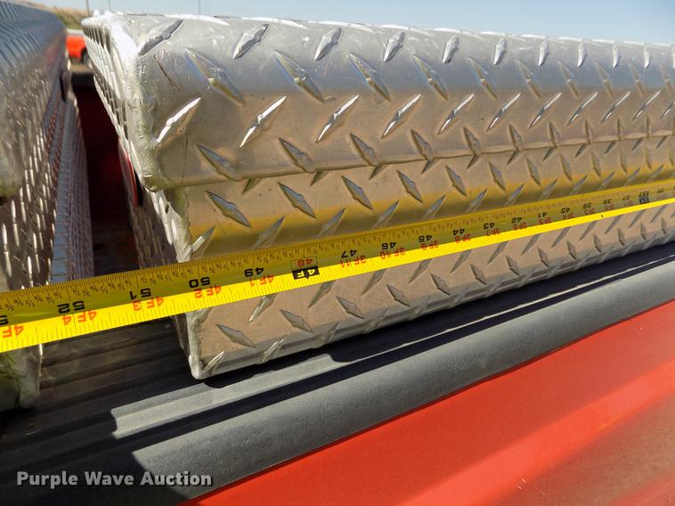 image for item DD5890 2006 Ford F250 Super Duty XL pickup truck