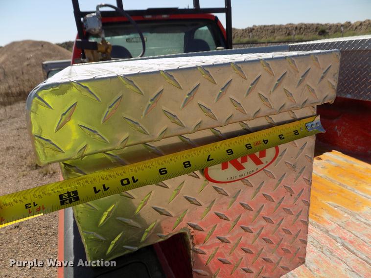 image for item DD5890 2006 Ford F250 Super Duty XL pickup truck