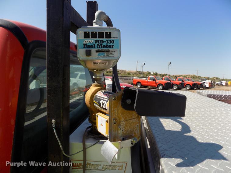 image for item DD5890 2006 Ford F250 Super Duty XL pickup truck