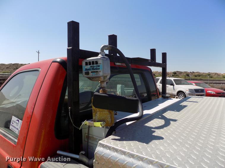 image for item DD5890 2006 Ford F250 Super Duty XL pickup truck