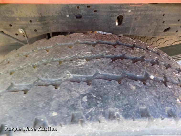 image for item DD5890 2006 Ford F250 Super Duty XL pickup truck