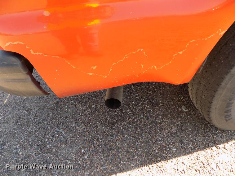 image for item DD5890 2006 Ford F250 Super Duty XL pickup truck