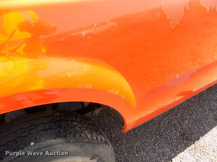 image for item DD5890 2006 Ford F250 Super Duty XL pickup truck