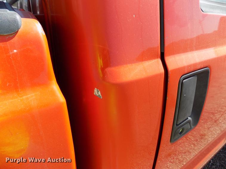 image for item DD5890 2006 Ford F250 Super Duty XL pickup truck