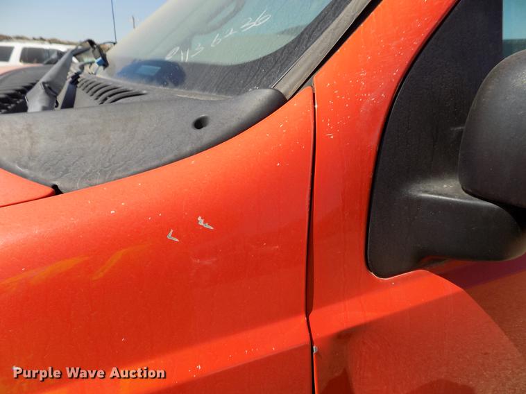 image for item DD5890 2006 Ford F250 Super Duty XL pickup truck