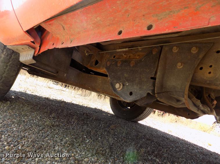 image for item DD5890 2006 Ford F250 Super Duty XL pickup truck