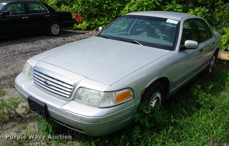 image for item DD7901 2000 Ford Crown Victoria Police Interceptor